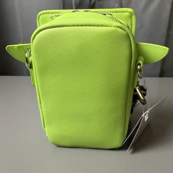 Disney Star Wars Grogu Baby Yoda Crossbody Bag Chewbacca Charm new - Picture 5 of 13